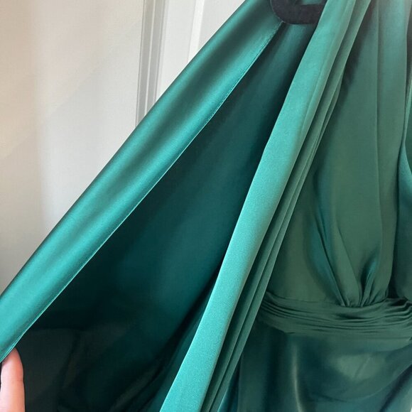 IEENA Mac Duggal SATIN ONE SLEEVED COCKTAIL DRESS Emerald Green Size 0 - Picture 3 of 6